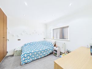 Photo 7- click for photo gallery